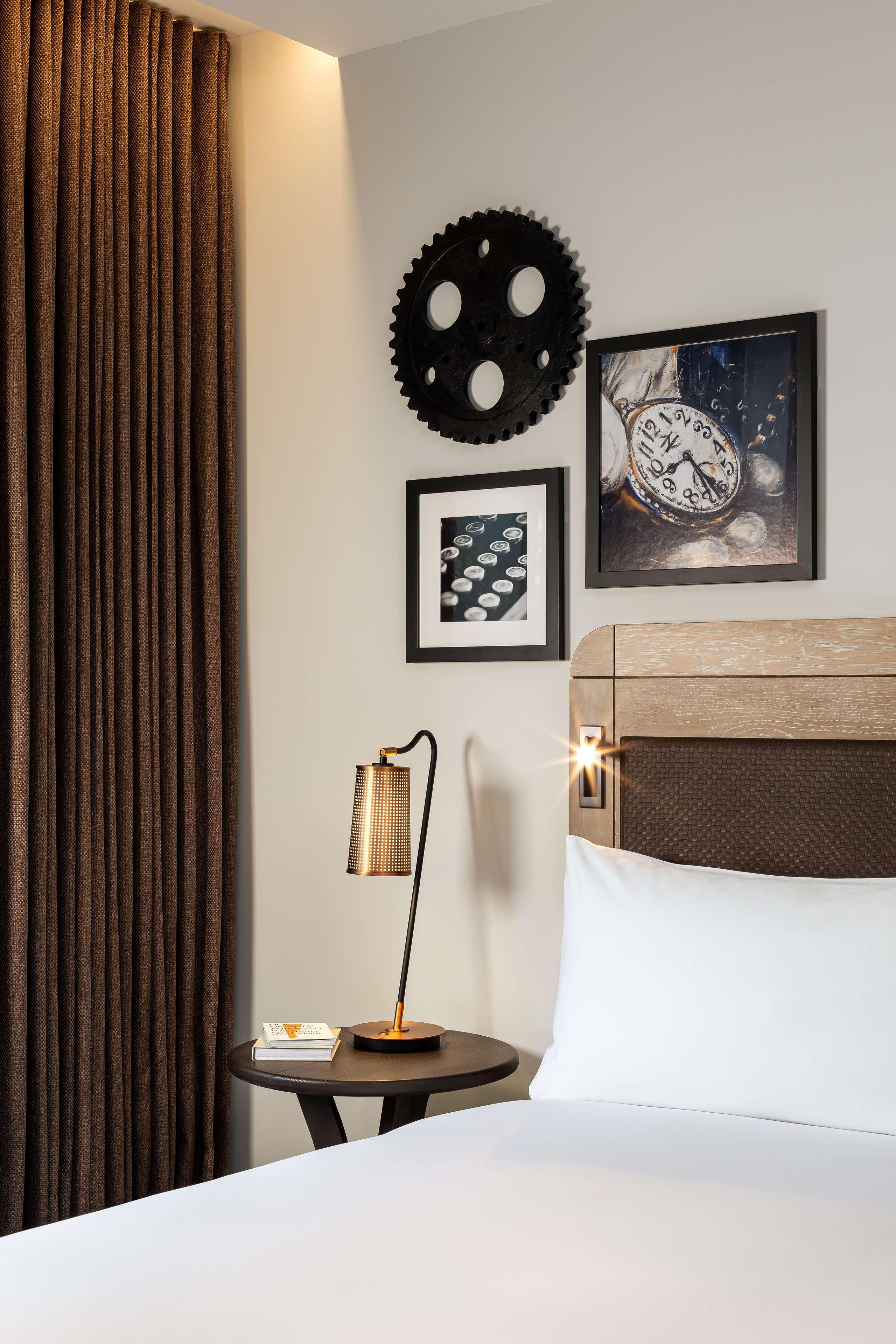 The Gantry London Curio Collection By Hilton 호텔 외부 사진